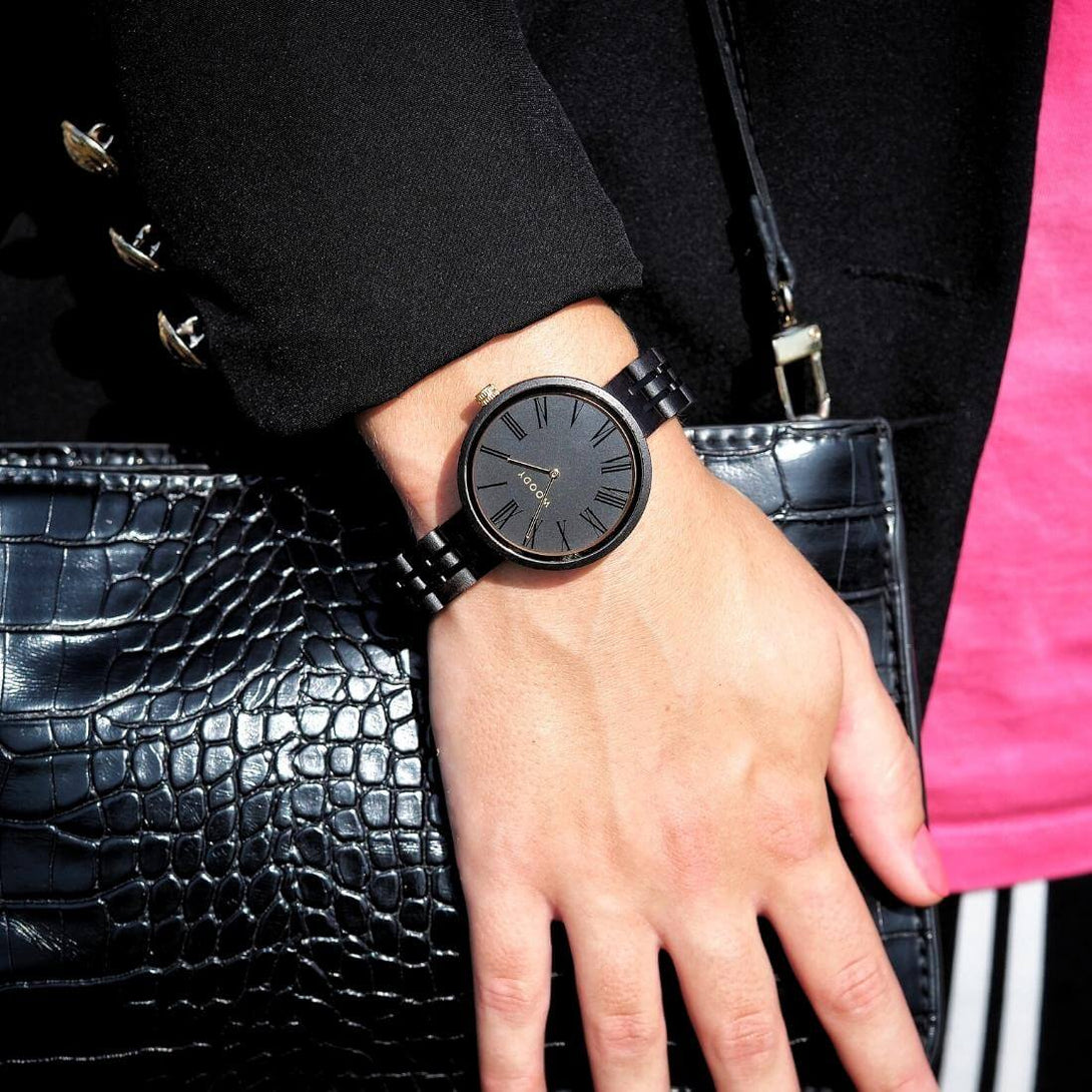 Dark Freya Houten Dames Horloge zwart goud uniek