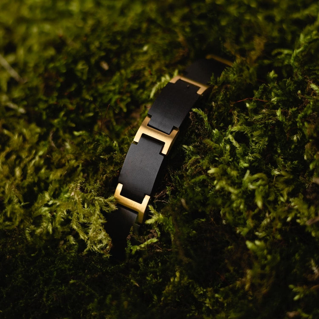 Luxury Rebel houten armband zwart goud